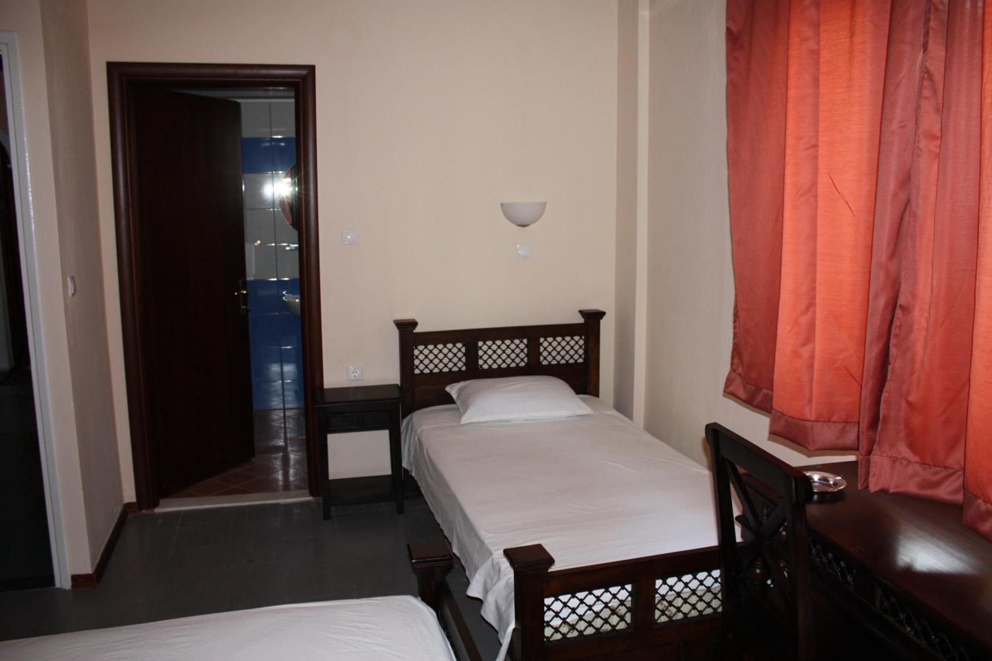 Dionyssos Hotel Limenas  Exterior photo